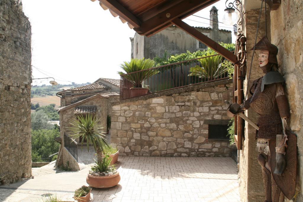 Borgo Medioevale Todi Exterior foto